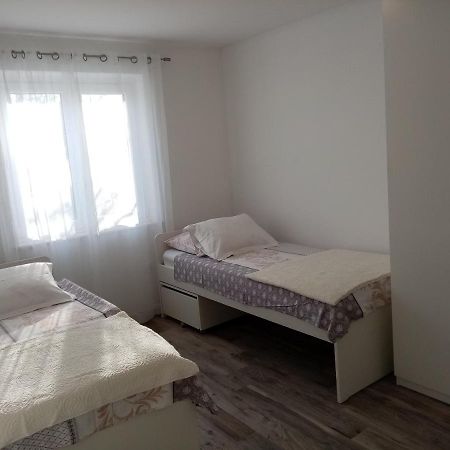 דירות מליני Dvosobni Apartman Luka מראה חיצוני תמונה