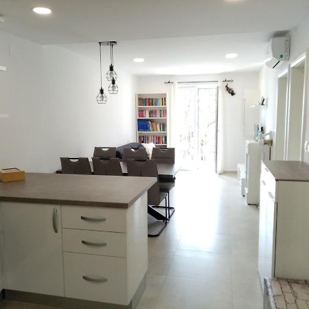 דירות מליני Dvosobni Apartman Luka מראה חיצוני תמונה