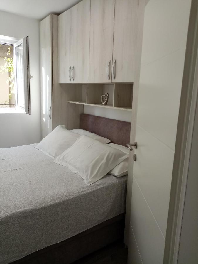 דירות מליני Dvosobni Apartman Luka מראה חיצוני תמונה